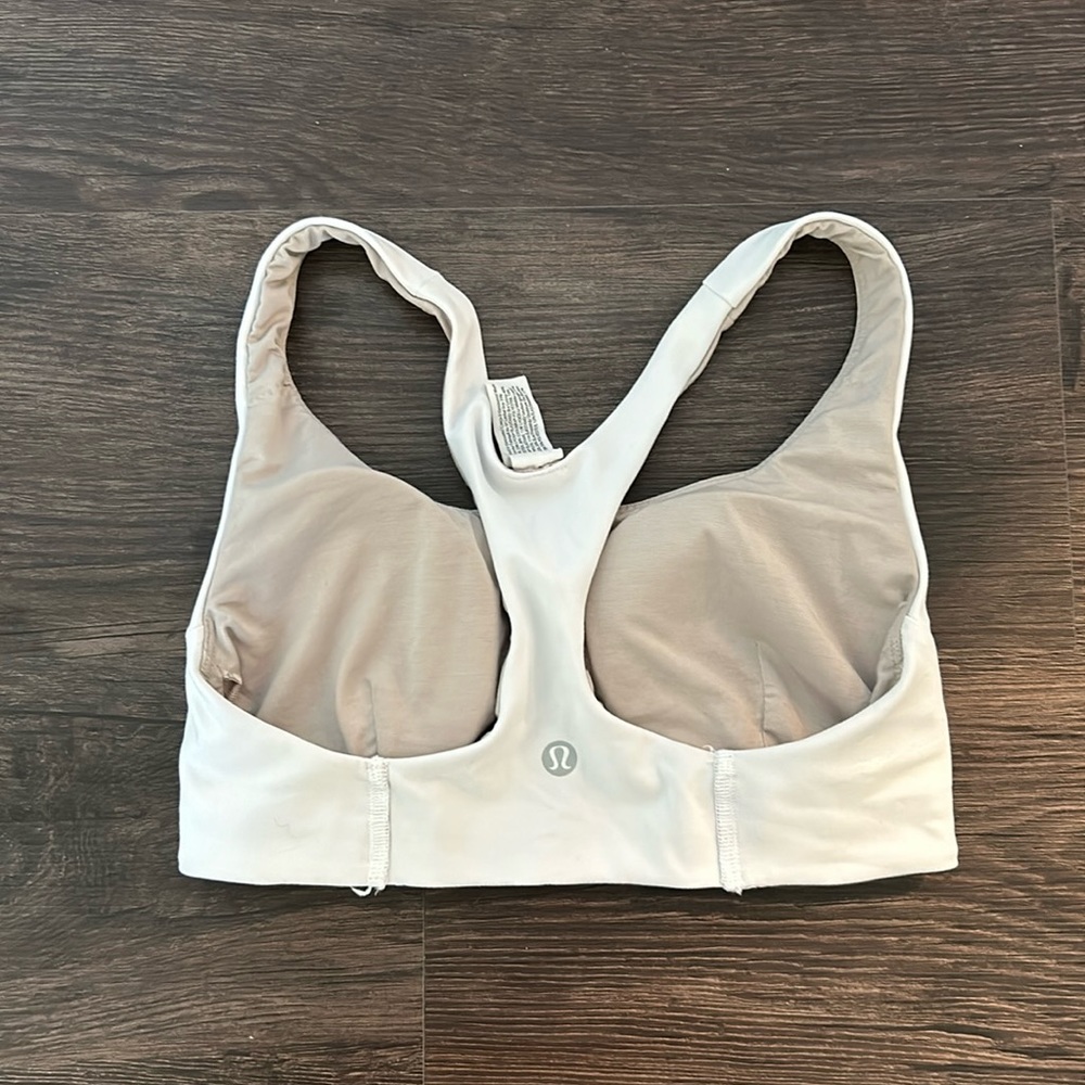 Lululemon sports bra. Size 4.